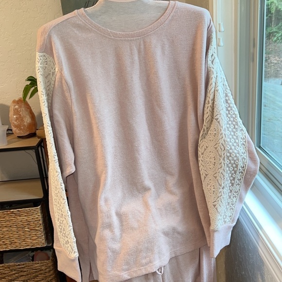 Anthropology Flora Nikrooz  pink lounge set - Picture 6 of 8